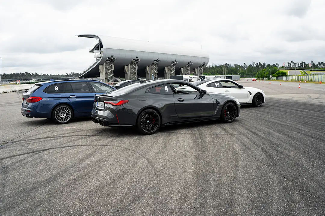 Am 01. Juli 2024 veranstalteten wir zusammen mit unserem neuen Partner Paragraph 5 aus Reutlingen den spektakulären Menton Drift- & Trackday. Ein wahrer Erfolg!